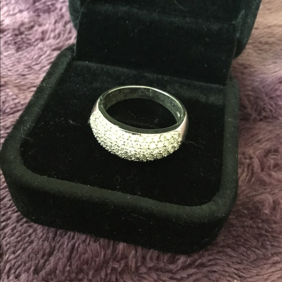 Vintage Solid 14Kt White gold 6 Row Natural Pave Diamonds Band Ring, 8 - Picture 8 of 15